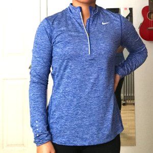 NIKE Half Zip